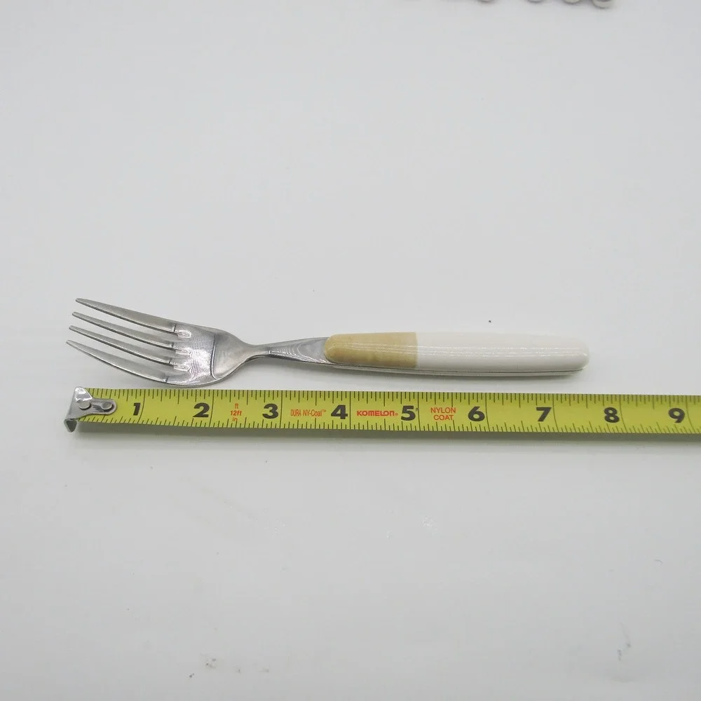 Pfaltzgraff Flatware Set 16 Pc Stainless Steel White Beige Handle Flatware